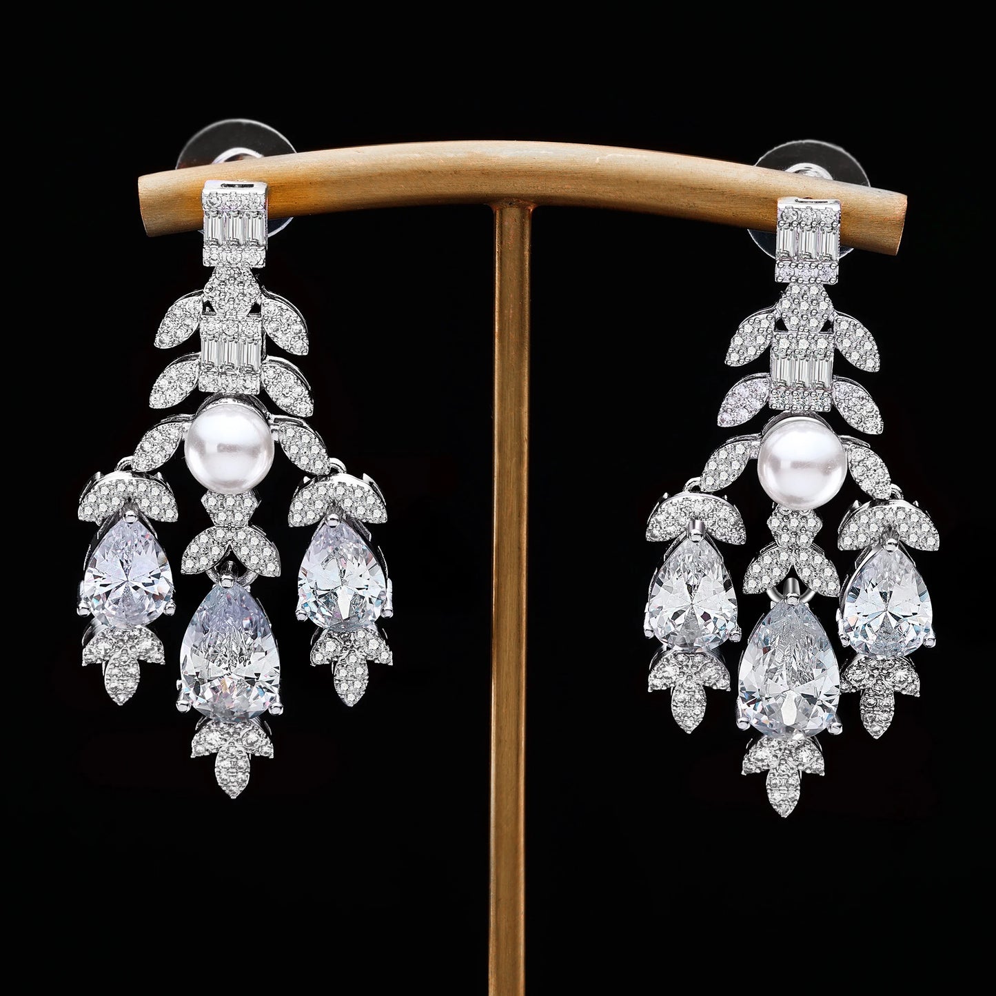 2023 Popular Luxury Droplet Cubic Zirconia Pendant Earrings for Women's Fashion Wedding Jewelry Gifts