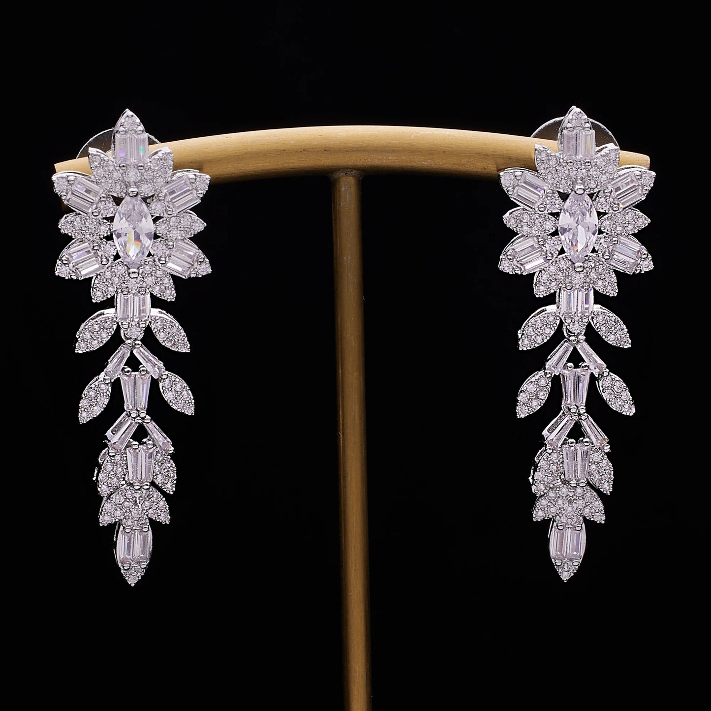 2023 Popular Luxury Droplet Cubic Zirconia Pendant Earrings for Women's Fashion Wedding Jewelry Gifts