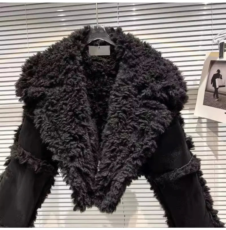 Lautaro Autumn Winter Short Hairy Thick Warm Black Faux Sheepskin Coat Women with Long Sleeve Luxury Designer Fluffy Jacket 2023