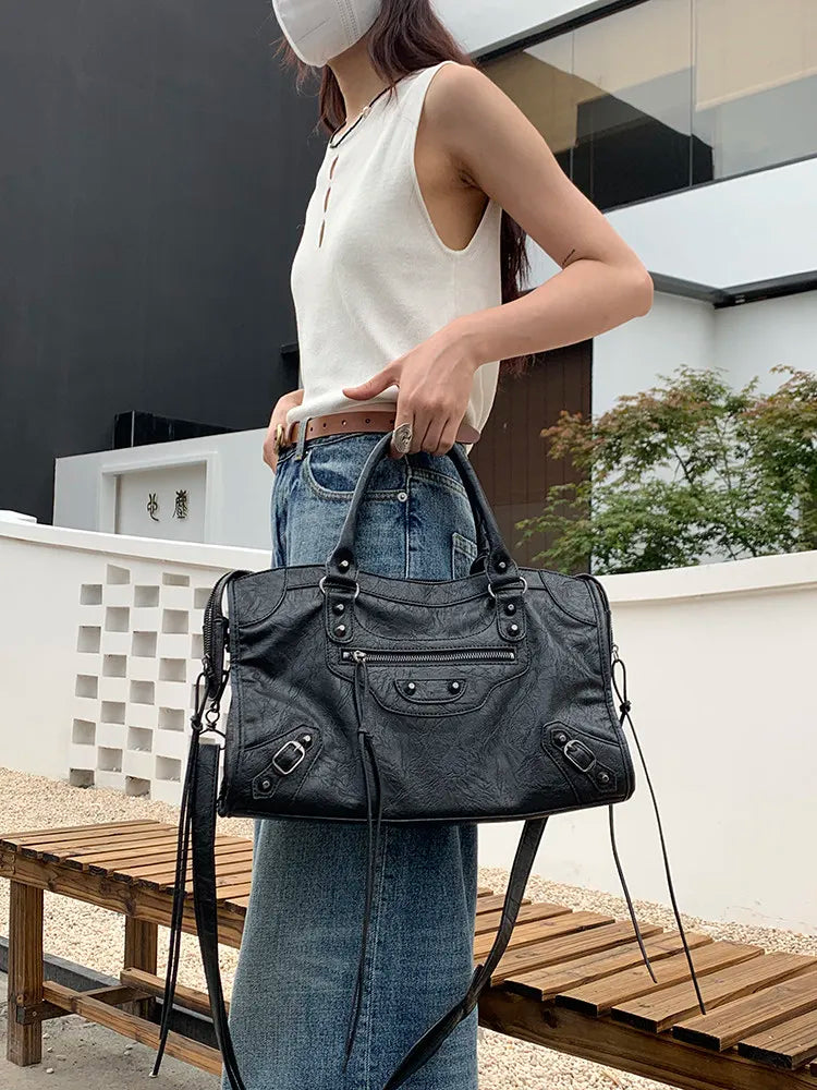City Motorcycle Shoulder Bag Tote Bag for Women Luxury Designer 2026 Autumn and Winter handbag crossbody Large Capacity