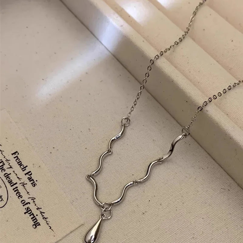 Подвеска На Шею New in Vintage Glossy Water Droplet Necklaces Light Luxury Laziness Irregular Tassel Collar Chain Fine Jewelry
