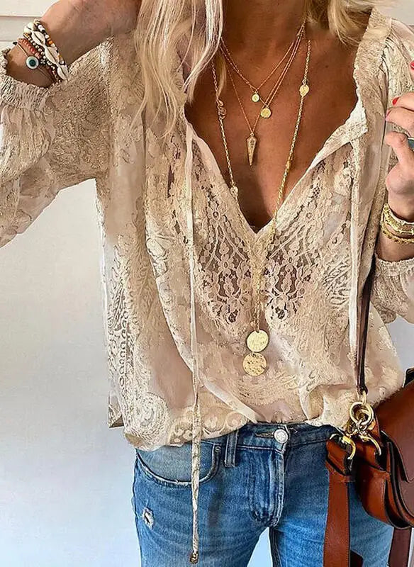 Blusas femininas 2025 Moda Primavera Verão Boho Renda Oco Decote Em V Profundo Pulôver Camisa Feminina Elegante Blusa Casual Tops Soltos