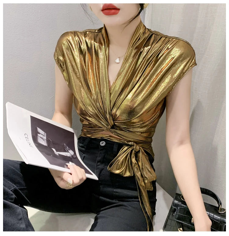 Blusa de manga curta brilhante dourada prateada verde para mulheres, camisa curta sexy irregular, bandagem feminina, tops de verão