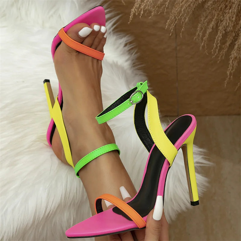 Sandálias Mix Colors Mulheres Sexy Stiletto Sandálias Aconchegante Couro Bico Fino Fivela Tira Salto Alto Festa de Verão Sapatos de Baile Tamanho 42