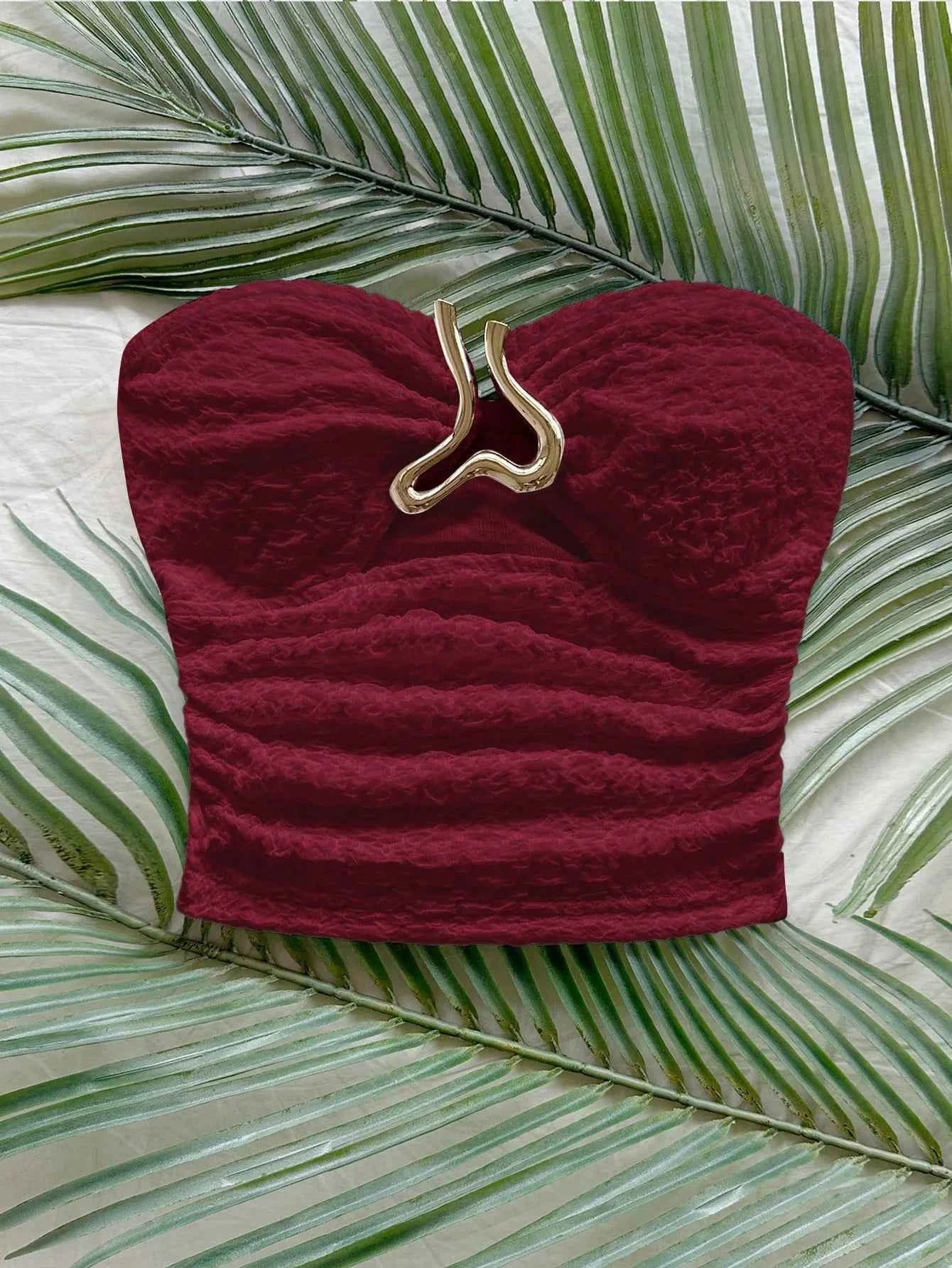 Vacation-style cute, pure yet sexy, solid wine-red strapless top