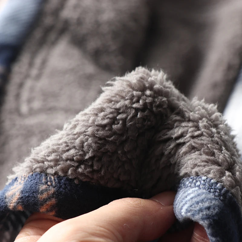 Thickened Plaid Shirt Coat Couples Style Fleece Lined Lamb Fur Casual Warm Outerwear for Men And Women Polyester Fabric