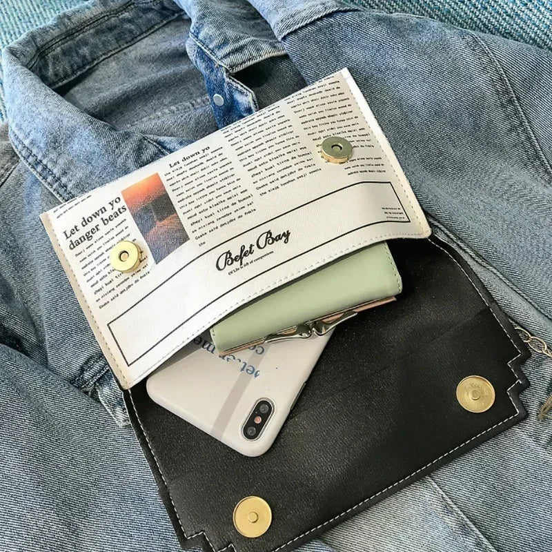 Creative Newspaper Style Shoulder Bag Women's Fashion Korean Version Versatile Crossbody Bag Retro Style Chain Bag Creative Gift