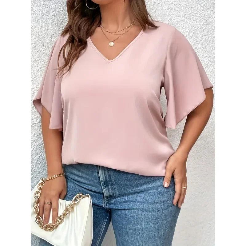 Camiseta feminina plus size simples e elegante que interpreta a moda com simplicidade e mostra seu charme elegante - CRAVO ROSE