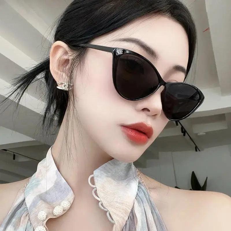 Women Outdoor Sunglasses Retro Ladies UV400 Eye Protection Goggles Shades Fashion Cat Eye Frame Eyewear Ultra Light Sunglasses - CRAVO ROSE