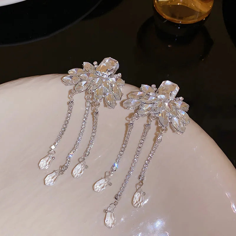 Crystal Tassel Statement Earrings for Women Fashion Light Luxury Rhinestone Drop Earrings Temperament Trendy Unique Jewelry Gift