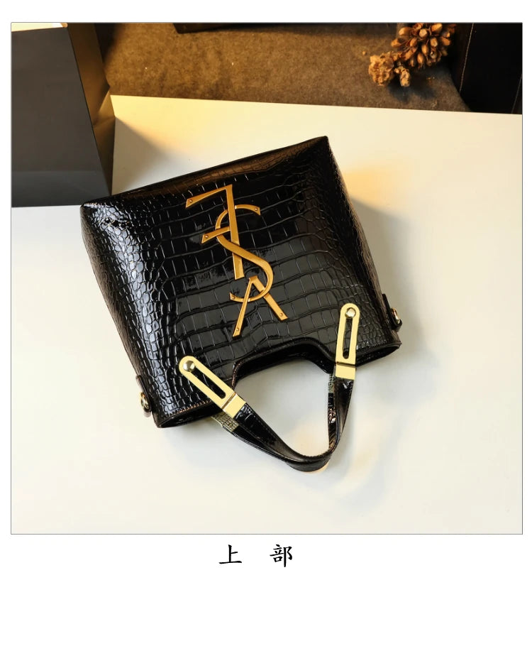 2025 new all-match alligator print atmosphere middle-aged women bag large capacity Tote bag