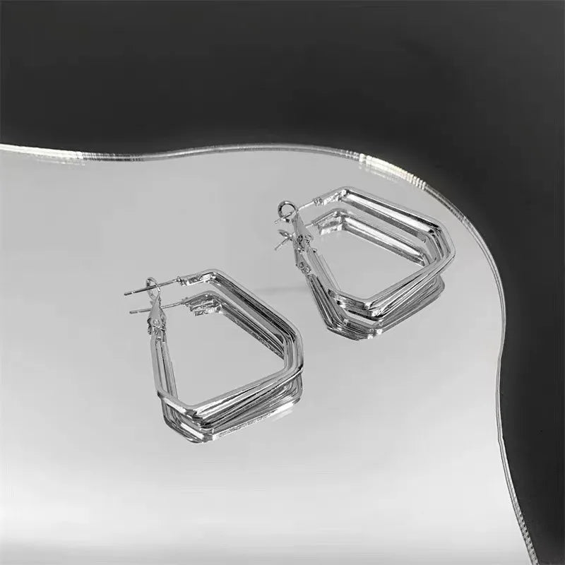 New Fashion Trend Unique Design Elegant Delicate Retro Exaggerated Multilayer Stud Earrings Women Jewelry Party Gifts Wholesale