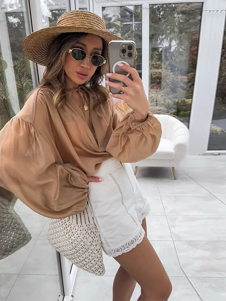 Camisa feminina elegante e solta, com cadarço, gola redonda, manga lanterna, camiseta feminina, primavera/verão 2025, moda urbana, tops femininos emendados