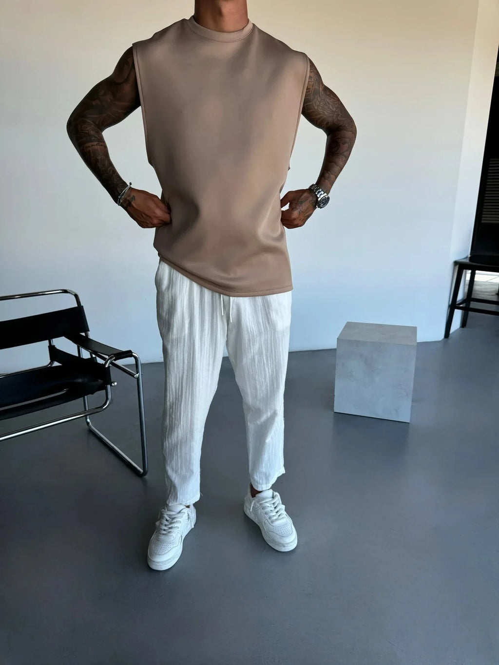 Terno esportivo sem mangas 2025 calças casuais masculinas de cor sólida, colete de roupas masculinas, conjunto de duas peças