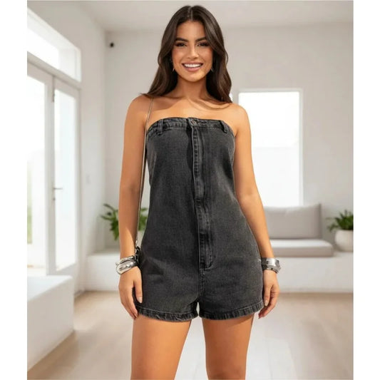 Calças curtas jeans femininas da moda, estilo designer.