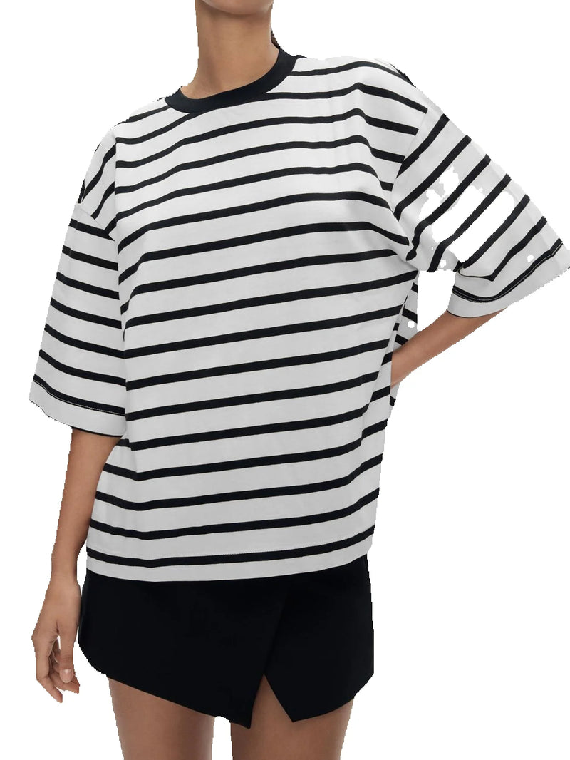 T-shirt Feminina Oversized Listrada