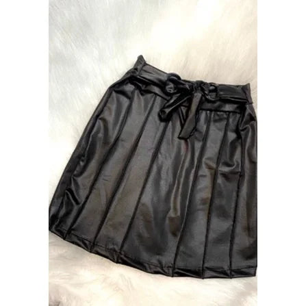 Cirrê Short Black Skirt Belt Buckle Ring Lashing Imita Leather Fake High Waist Cirre Fashion Blogger Trend