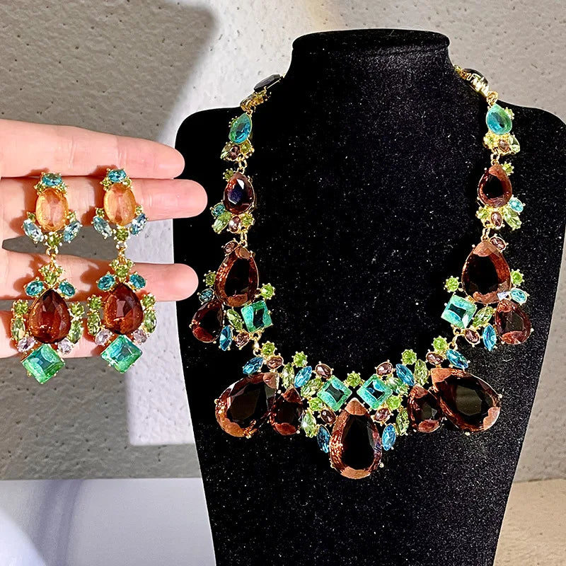 Draweye Hyperbole Crystal Necklaces for Women Water Drop Vintage Elegant Jewelry Medieval Style Party Collares Para Mujer