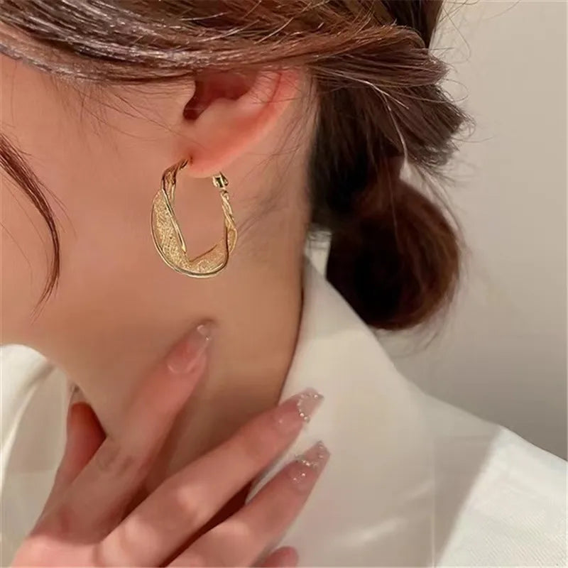 New Fashion Trend Unique Design Elegant Delicate Retro Exaggerated Multilayer Stud Earrings Women Jewelry Party Gifts Wholesale