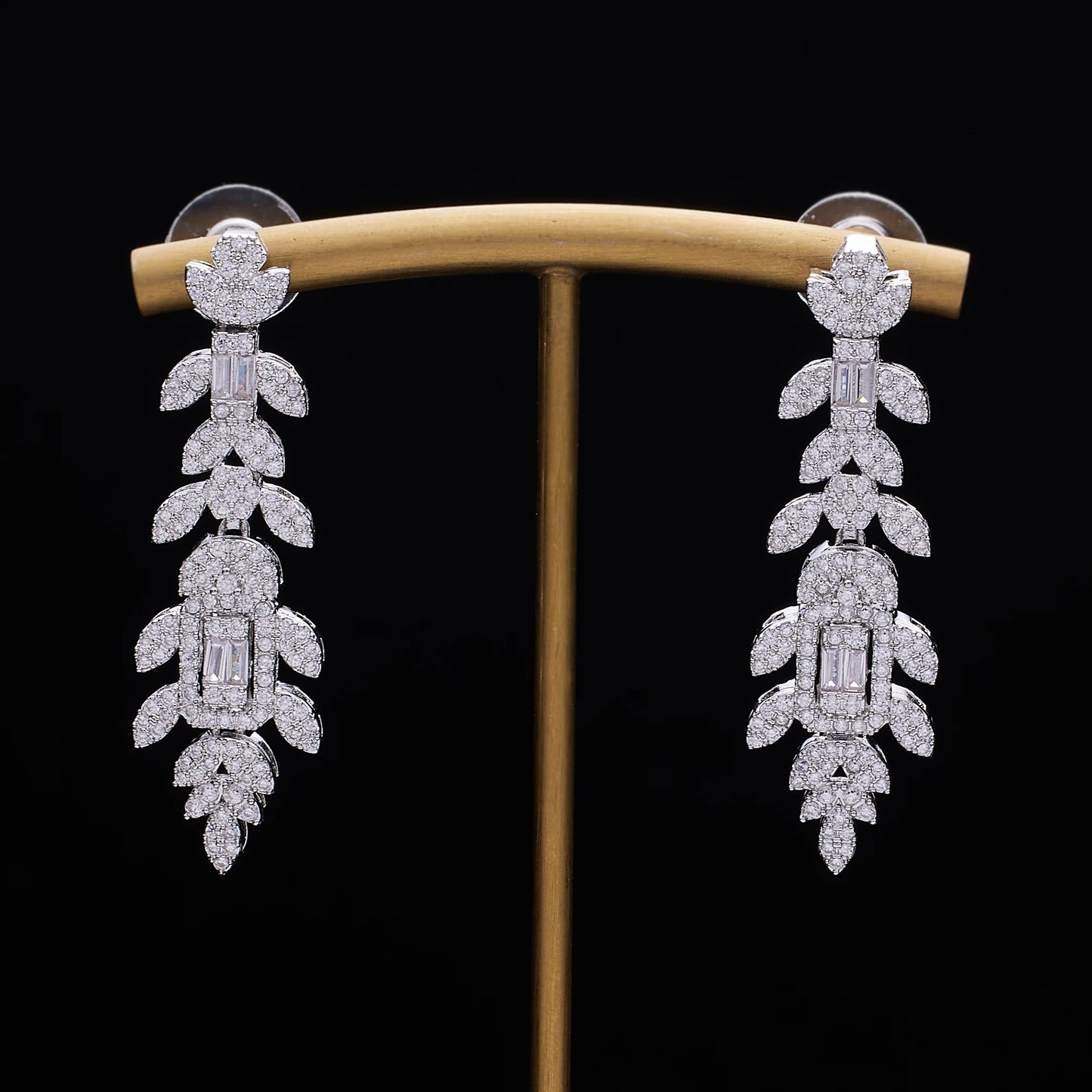 2023 Popular Luxury Droplet Cubic Zirconia Pendant Earrings for Women's Fashion Wedding Jewelry Gifts