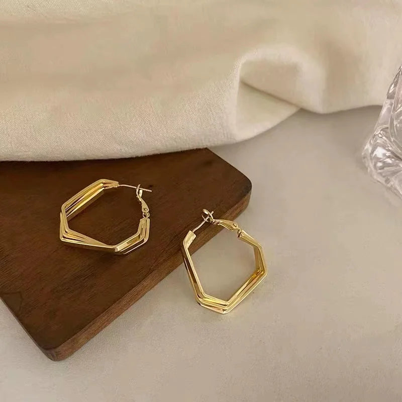 New Fashion Trend Unique Design Elegant Delicate Retro Exaggerated Multilayer Stud Earrings Women Jewelry Party Gifts Wholesale