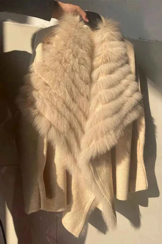 2025 Faux Fur Trim Knit Coat Fox Like Collar Plush Cardigan Women Winter Thick Designer Warm Touch