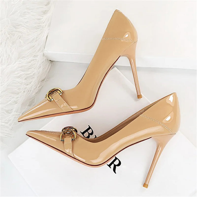Sapatos de salto alto sensuais de 10 cm, cor vinho, nude, para mulheres, stripper, salto agulha, couro brilhante, para casamento, noiva, vermelho de qualidade