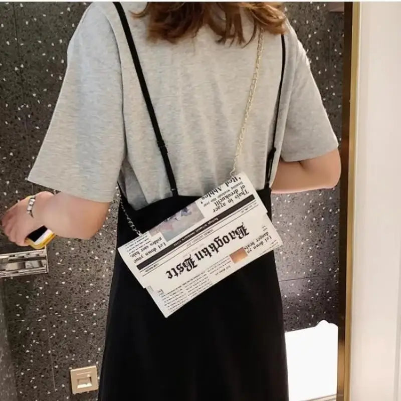 Creative Newspaper Style Shoulder Bag Women's Fashion Korean Version Versatile Crossbody Bag Retro Style Chain Bag Creative Gift