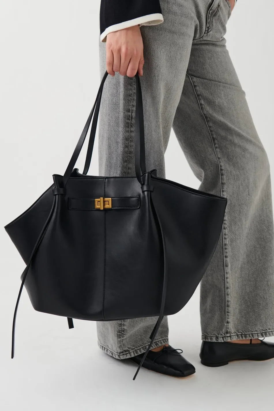 2026 Women's Summer Large Capacity Commuter Tote Bag Female Korean Fashion Luxury Pu Leather Handbags Chic Trend Underarm Bag