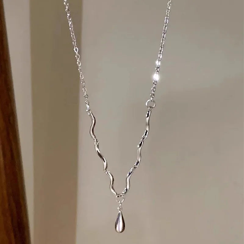 Подвеска На Шею New in Vintage Glossy Water Droplet Necklaces Light Luxury Laziness Irregular Tassel Collar Chain Fine Jewelry