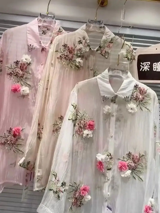Camisa Feminina com Bordado e Flores – Festa