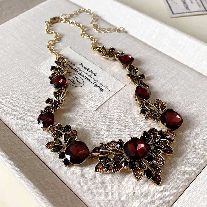 Colares de folhas vintage Draweye estilo medieval hipérbole gargantilhas joias strass