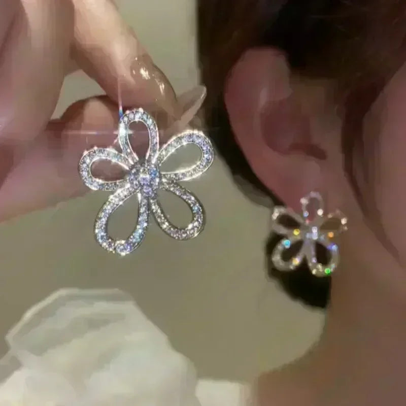 Exaggerated Irregular Lines Big Dangle Earrings for Women Minimalist Asymmetric Twisted Personalized Accessories Fashion Jewelry