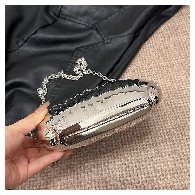 Evening Bags Shell Shape Women Clutch Bags 2024 New Wedding Bridal Handbag Pearl Beaded Fashion Shell Chain Party Bags