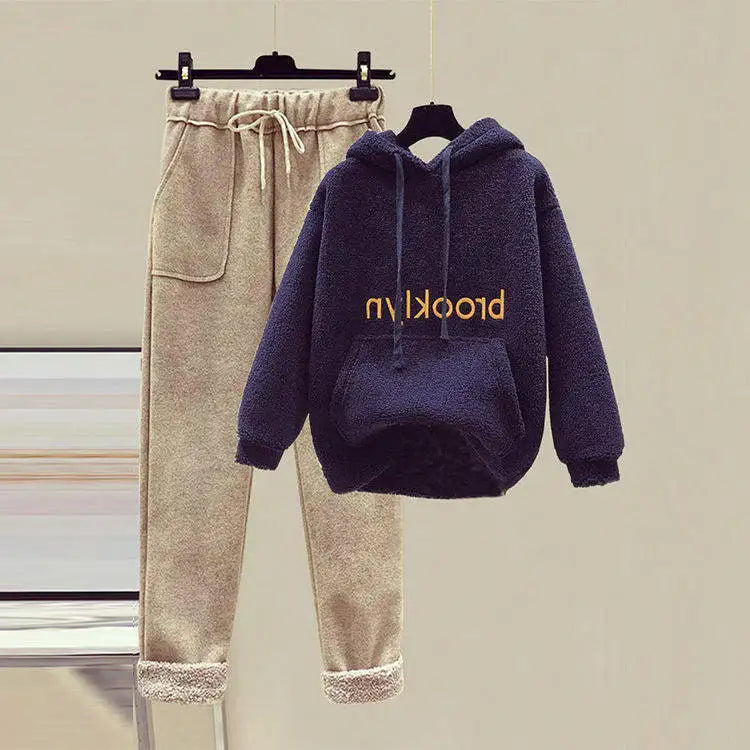 Thickened Lamb Velvet Set Women's Autumn Winter New Embroidery Sweatshirt Woolen Wide Leg Pants Two Piece Set Casual Style