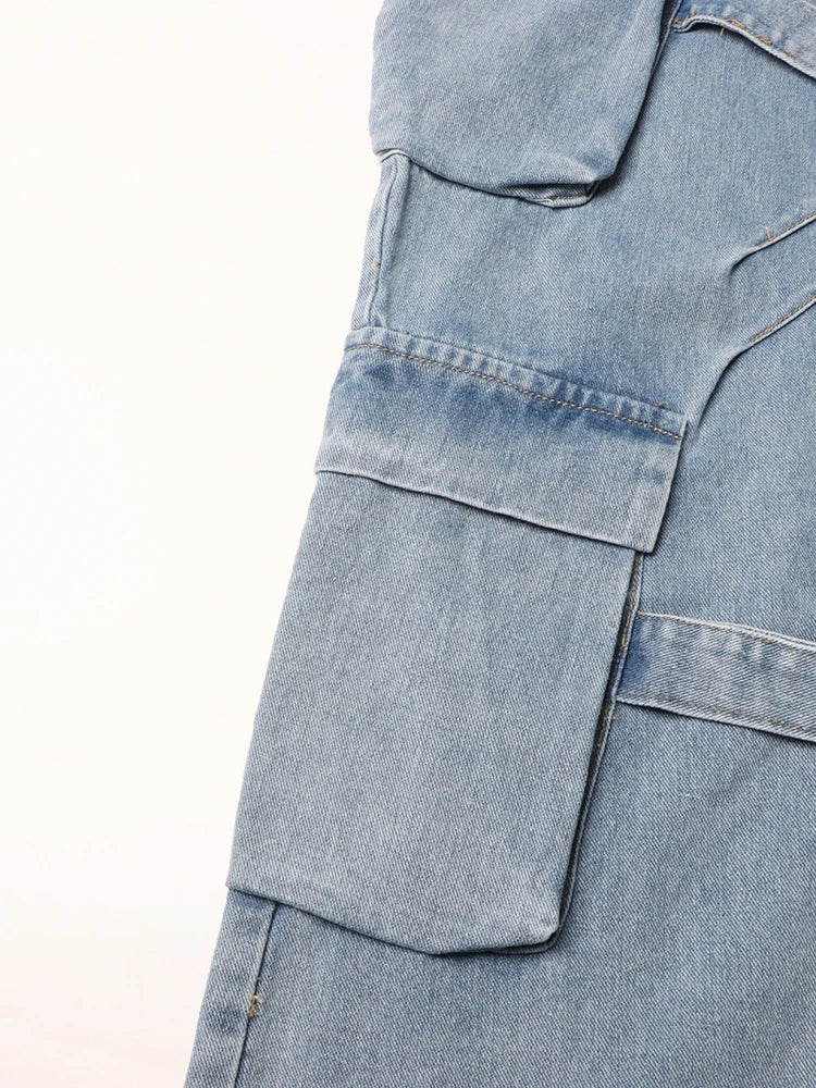 TWOTWINSTYLE Calça jeans feminina folgada com bolsos e patchwork, casual, lisa, cintura alta, botão emendado, streetwear, cargo, jeans feminino