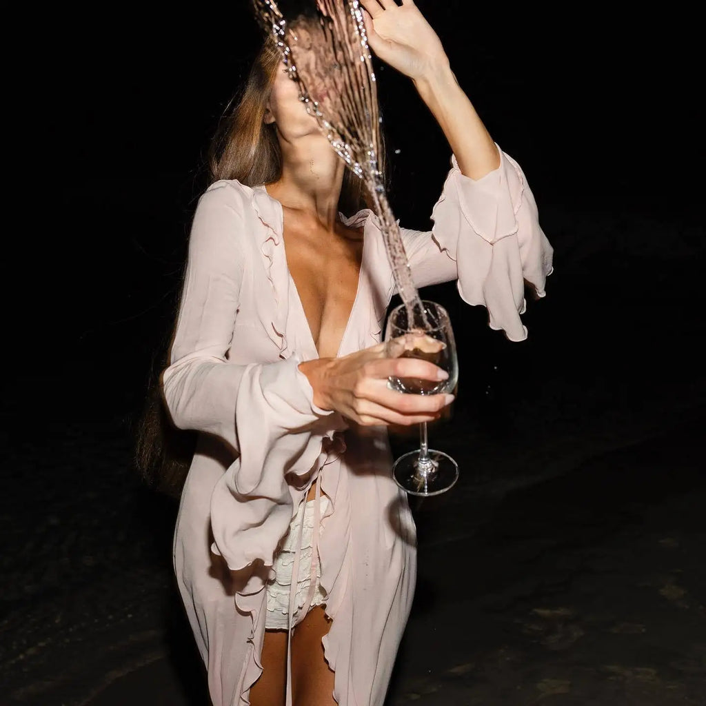 Vestido feminino com babados irregulares, decote em V chique, manga comprida, renda, vestido de praia para mulheres, saída de férias