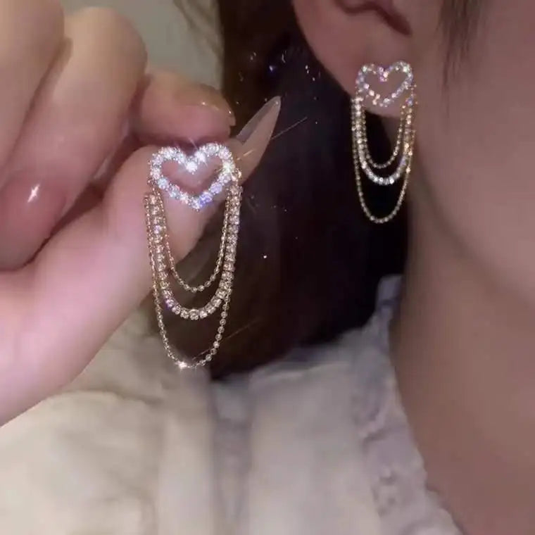 New Fashion Trend Unique Design Elegant Exquisite Light Luxury Exaggerated Serpentine Earrings Female Jewelry Party Senior Gift