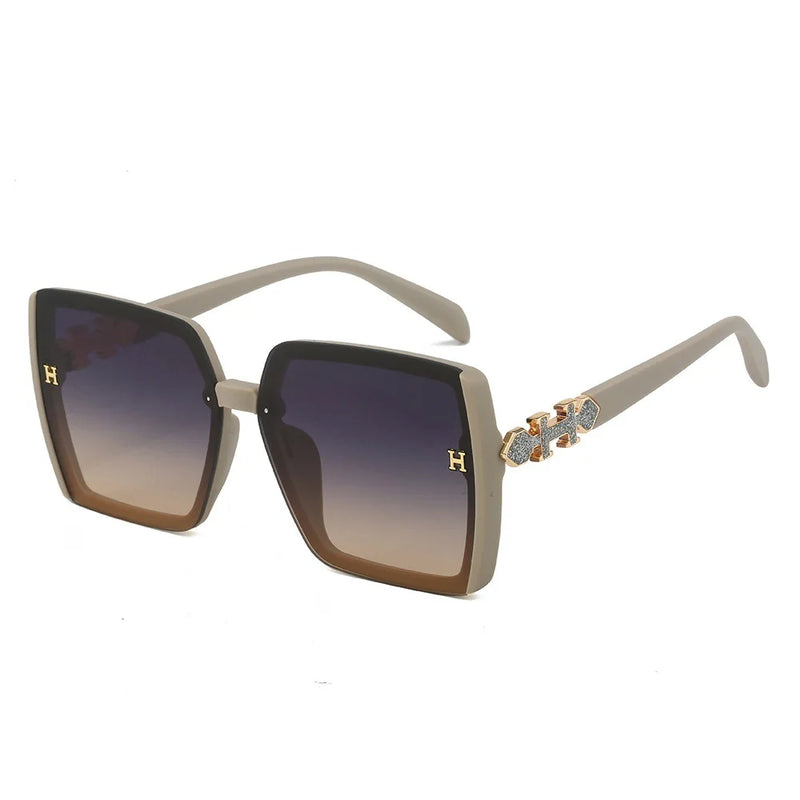 New Fashion Women's Sunglasses Light Luxury Travel Temple Letters UV400 Sunglasses(DS-3011)