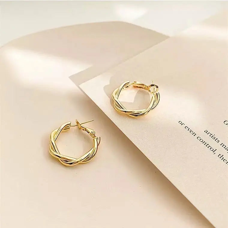 New Fashion Trend Unique Design Elegant Delicate Retro Exaggerated Multilayer Stud Earrings Women Jewelry Party Gifts Wholesale
