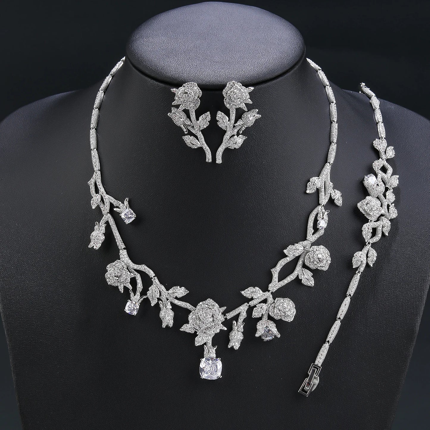 New Luxury 3-piece Cubic Zirconia Rose Flower Necklace Earrings Bracelet Set Bridal Wedding Ball Accessories CN10359T