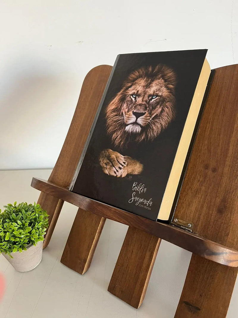 Biblia Holy Lion Gold-Palavra de Jesus em capa dura vermelha com harpa - CRAVO ROSE