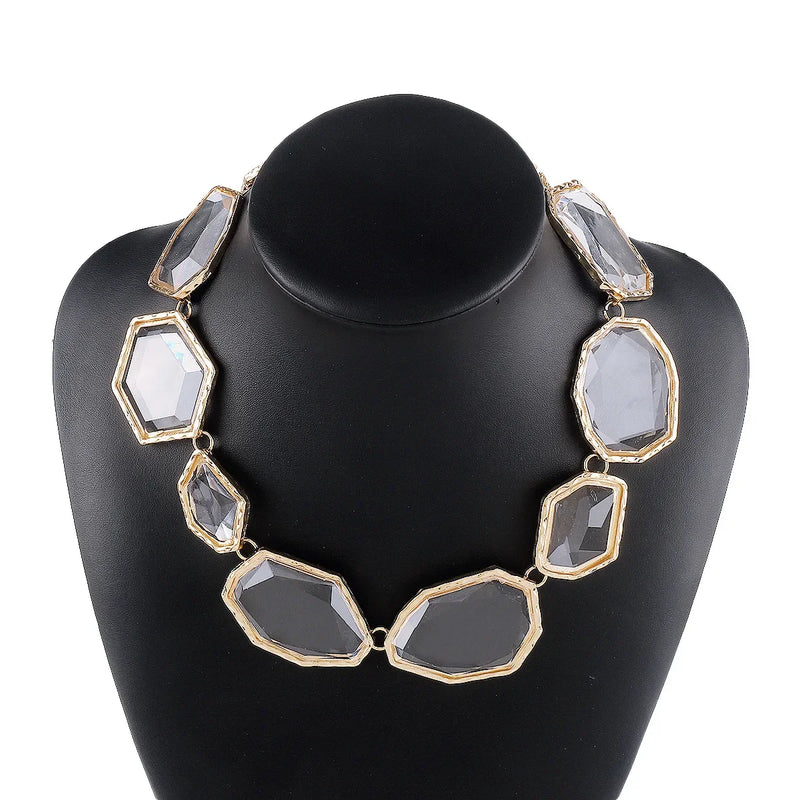 New Irregular Geometry Transparent Resin Necklace Women's Elegant and Cute Sweater Chain Banquet Jewelry Accessories