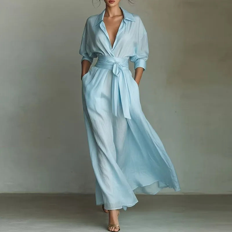 Vestido Longo com Recortes Vazados e Bolsos