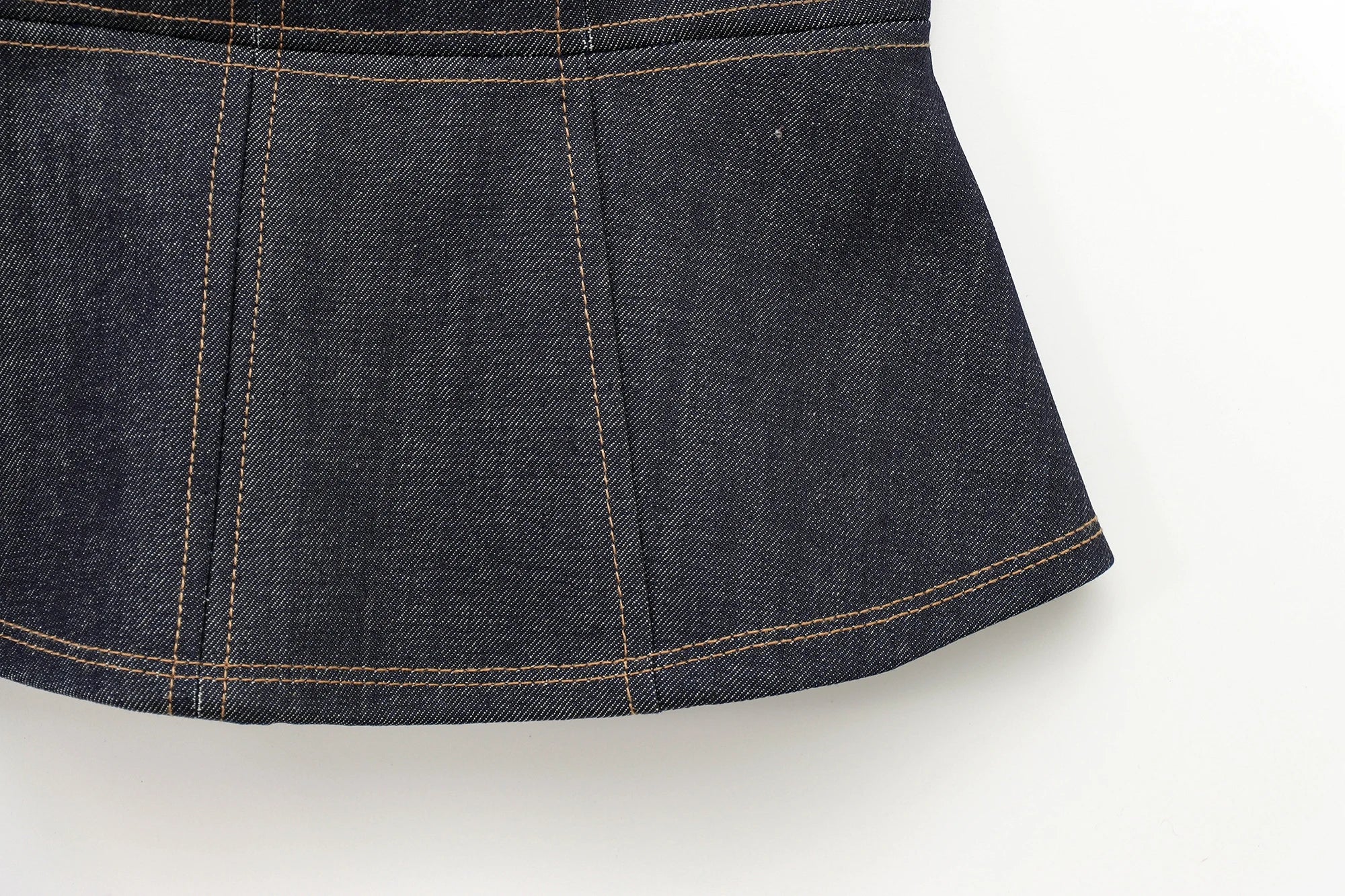 TRAFZA 2025 Conjunto de Blazer e Calça Jeans , Casaco Slim com Gola Redonda + Corpete com Decote em V + Jeans Feminino Vintage de Perna Larga