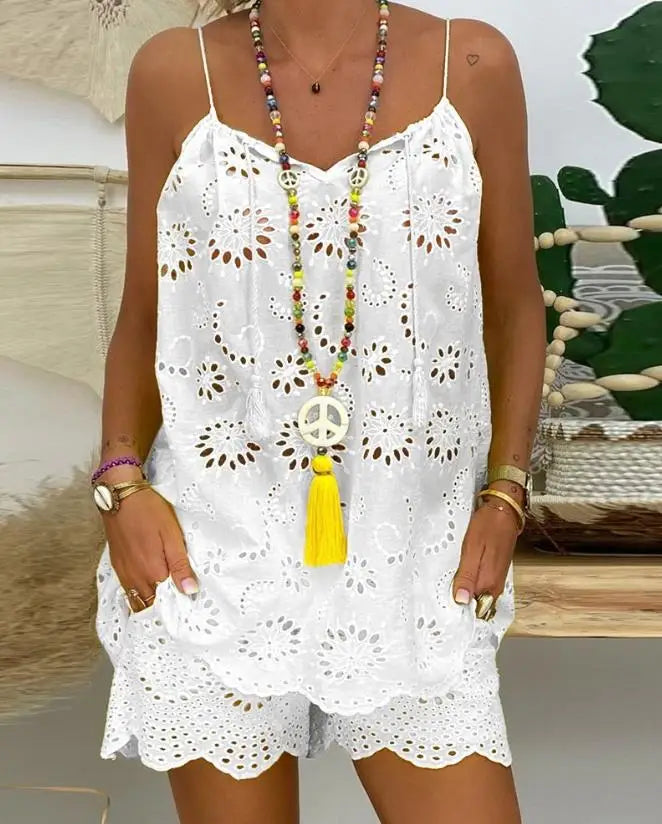 New Two Piece Sets Women Outifits Casual V-Neck Sleeveless Camis Eyelet Embroidery Tassel Top Shorts Set 2022 Fashion Women Suit