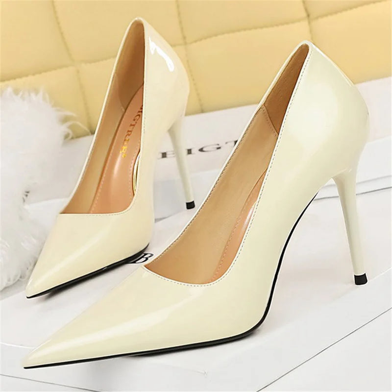 Sapatos de salto alto sensuais de 10 cm, cor vinho, nude, para mulheres, stripper, salto agulha, couro brilhante, para casamento, noiva, vermelho de qualidade