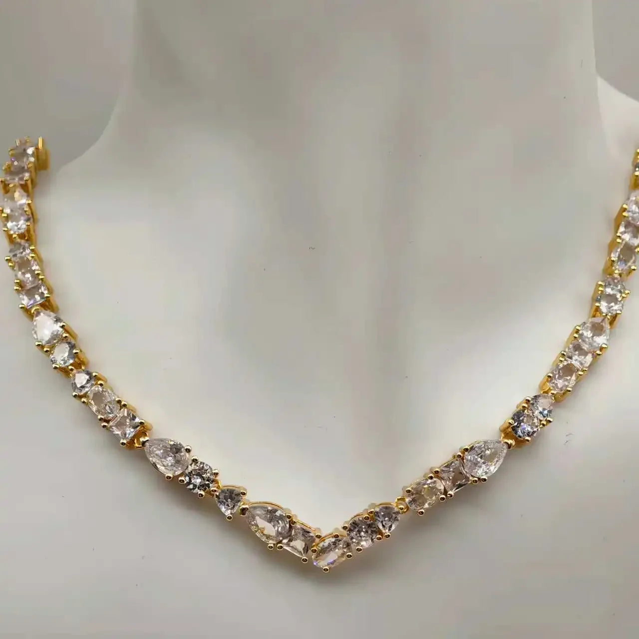 2026 New Women's White Crystal High Jewelry Set Necklace, Earrings, Bracelets, Rings Best Wedding Party Accessories
