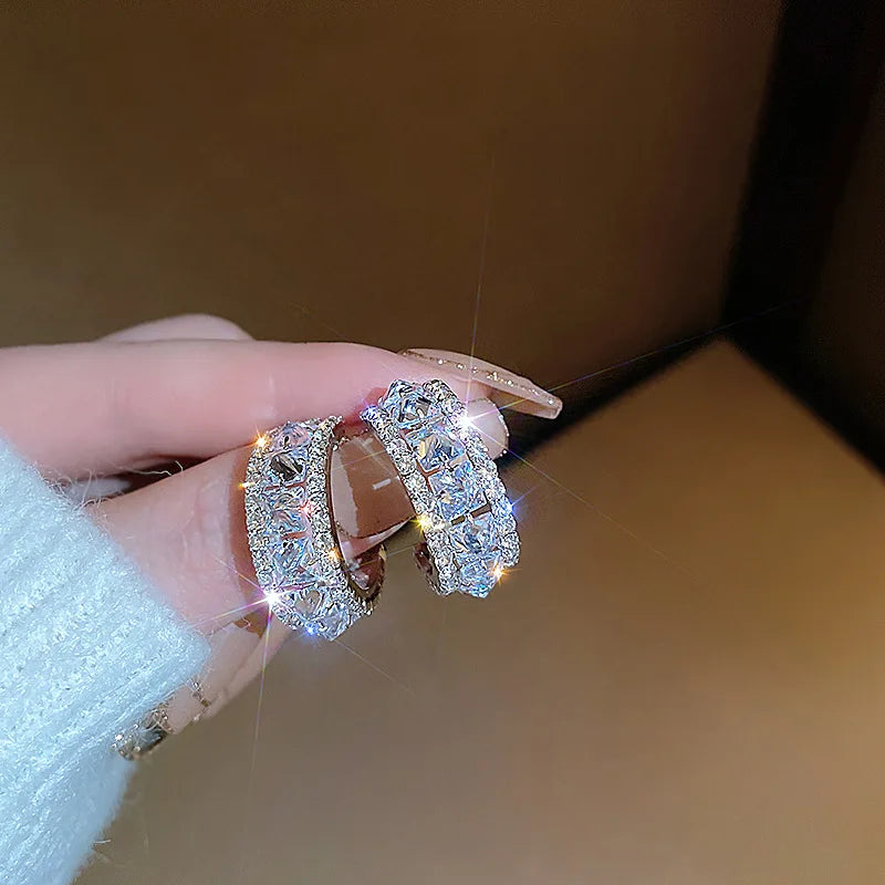 New Fashion Trend Unique Design Elegant Delicate Retro Exaggerated Multilayer Stud Earrings Women Jewelry Party Gifts Wholesale