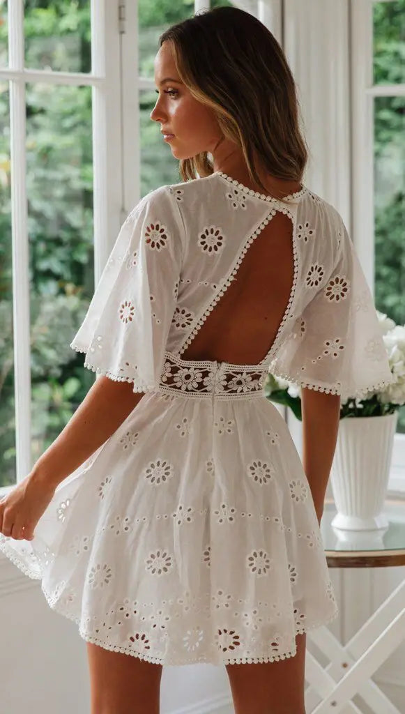 Fashion Summer Women White Dress Casual Backless Mini Dresses Hollow Out Floral Embroidery Cotton Party Dress New Robe 18504